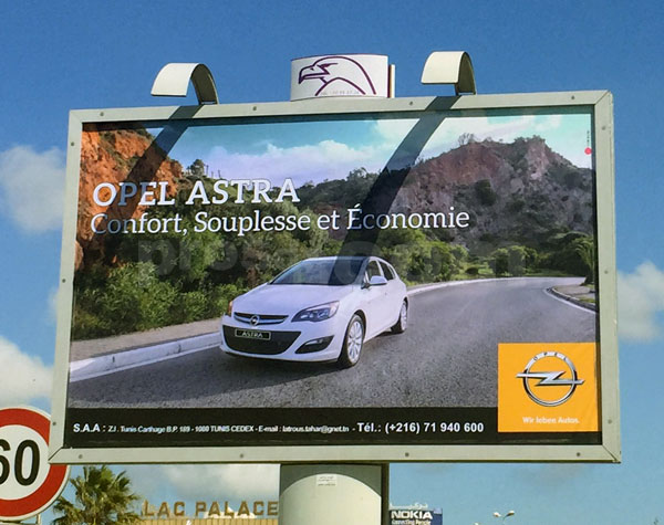 Campagne d'affichage : Opel Astra
